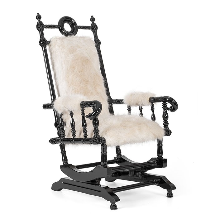 glamour vintage sallanan sandalye'in resmi
