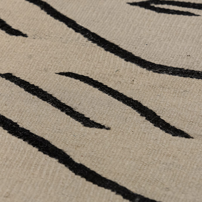 seyrek el dokuması kilim 2,10 m2 için detaylı bilgi göster seyrek el dokuması kilim 2,10 m2 resmi