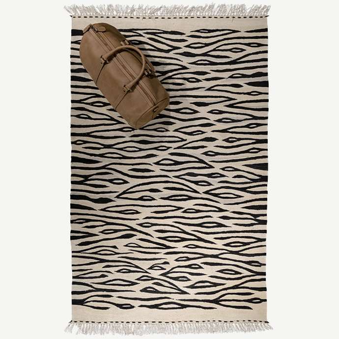 dalgalı el dokuması kilim 2,15 m2 için detaylı bilgi göster dalgalı el dokuması kilim 2,15 m2 resmi