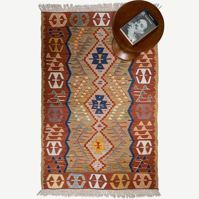 uşak el dokuması kilim 1,90 m2 için detaylı bilgi göster uşak el dokuması kilim 1,90 m2 resmi