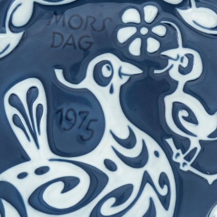 Royal Copenhagen Mors Dag Koleksiyon Tabağı'in resmi