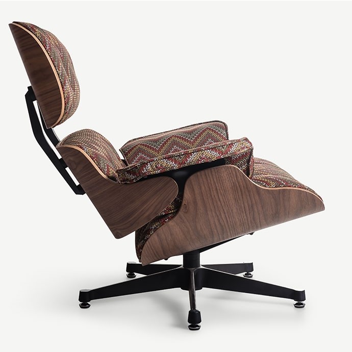 eames lounge chair'in resmi