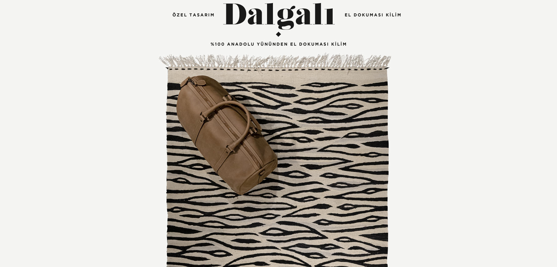 dalgalı el dokuması kilim 2,15 m2'in resmi