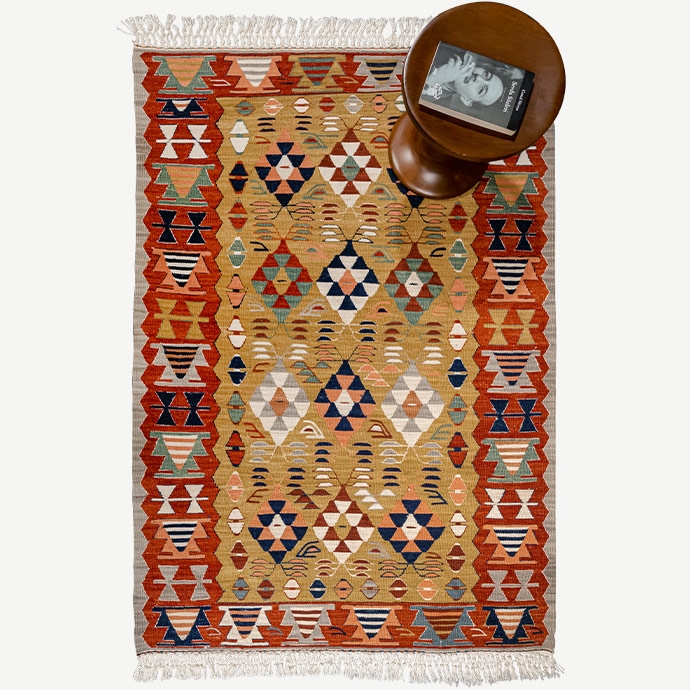 piramit el dokuması kilim 2,12 m2'in resmi