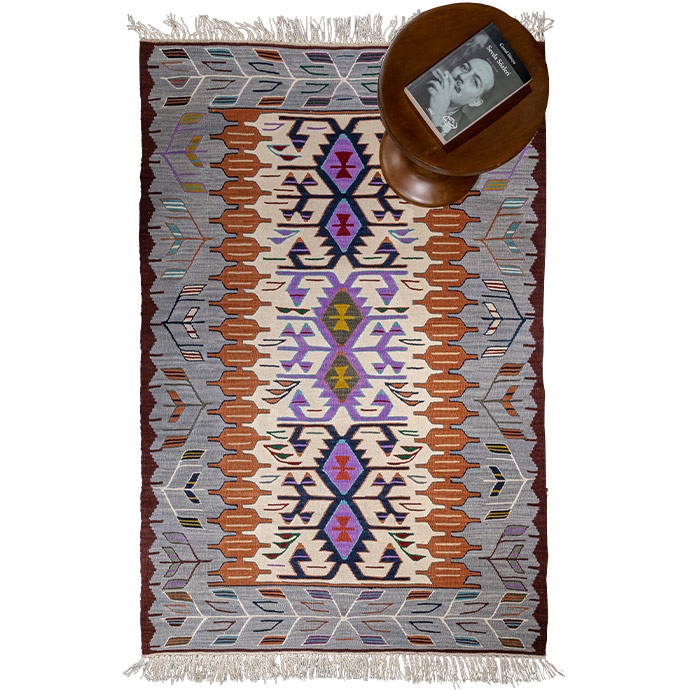 yapraklı el dokuması kilim 1,93 m2'in resmi