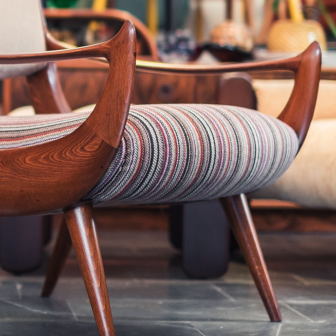 pointed retro berjer resmi