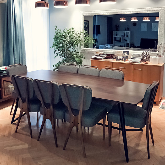 flat midcentury masif yemek masası resmi