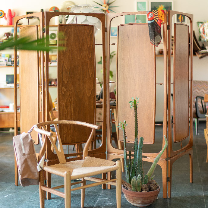 middivide midcentury paravan resmi