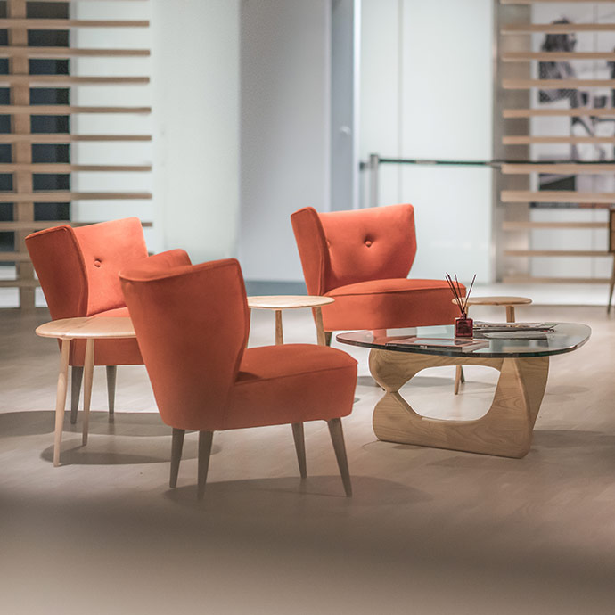 soho midcentury berjer turuncu resmi