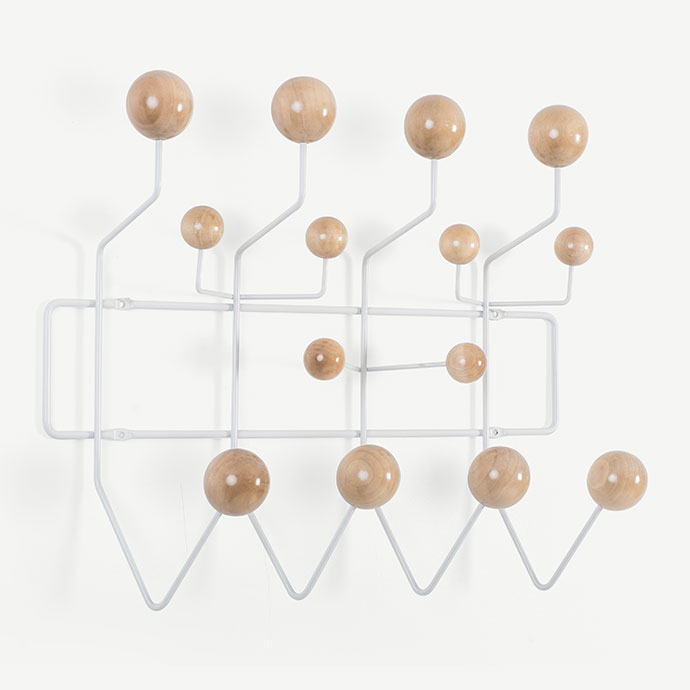 charles eames hang ıt all ahşap toplu askılık resmi