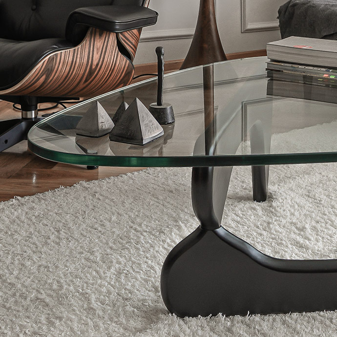 siyah kestane noguchi table resmi